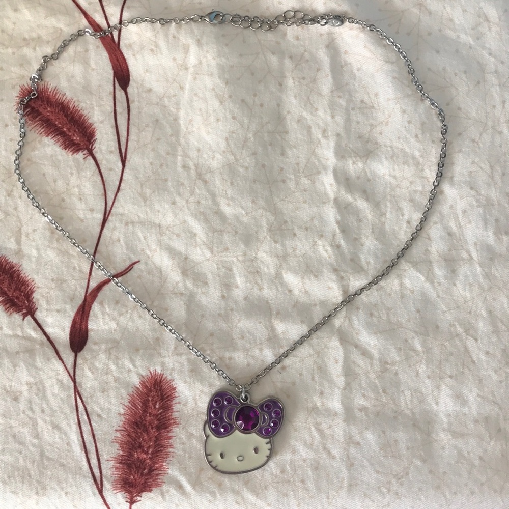 Hello kitty necklace